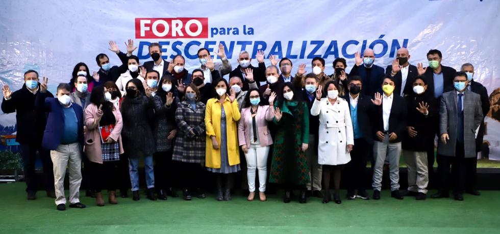 Gobierno, gobernadores y gobernadoras inician diálogo por histórico proceso de traspaso de competencias Gobierno, gobernadores y gobernadoras inician diálogo por histórico proceso de traspaso de competencias