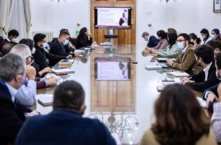 Subsecretario Crispi encabeza encuentro para coordinar proceso de traspaso de competencias a gobiernos regionales